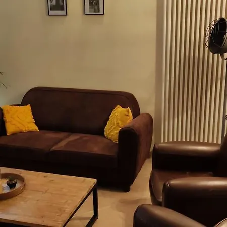 La Patte Charentaise Parking Gratuit Le Calme En Saintes