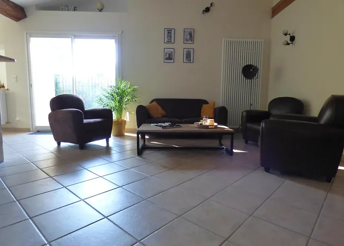 Сasa de vacaciones La Patte Charentaise Parking Gratuit Le Calme En *