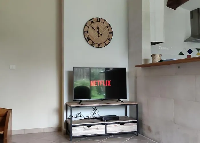 La Patte Charentaise Parking Gratuit Le Calme En Saintes